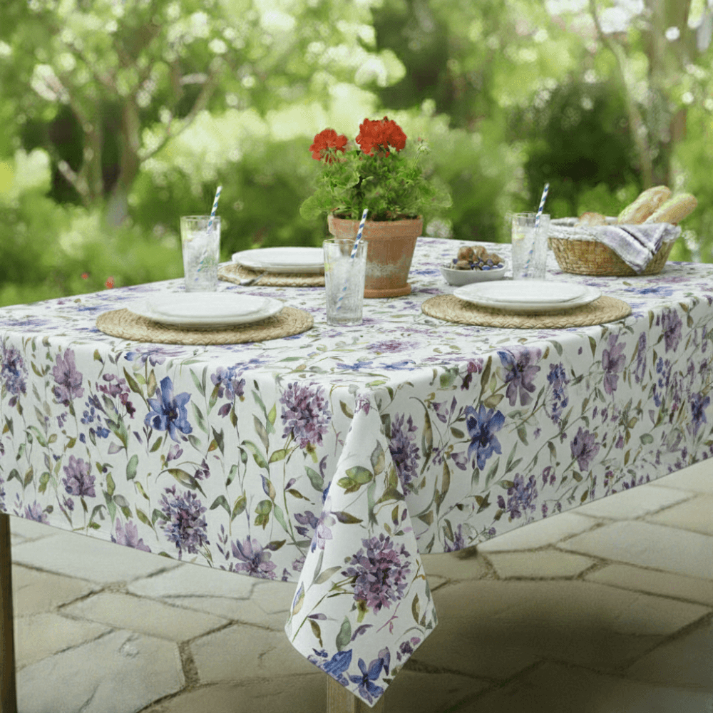 Giardino Heather Water Repellent Floral Indoor/Outdoor Wipe Clean Tablecloth