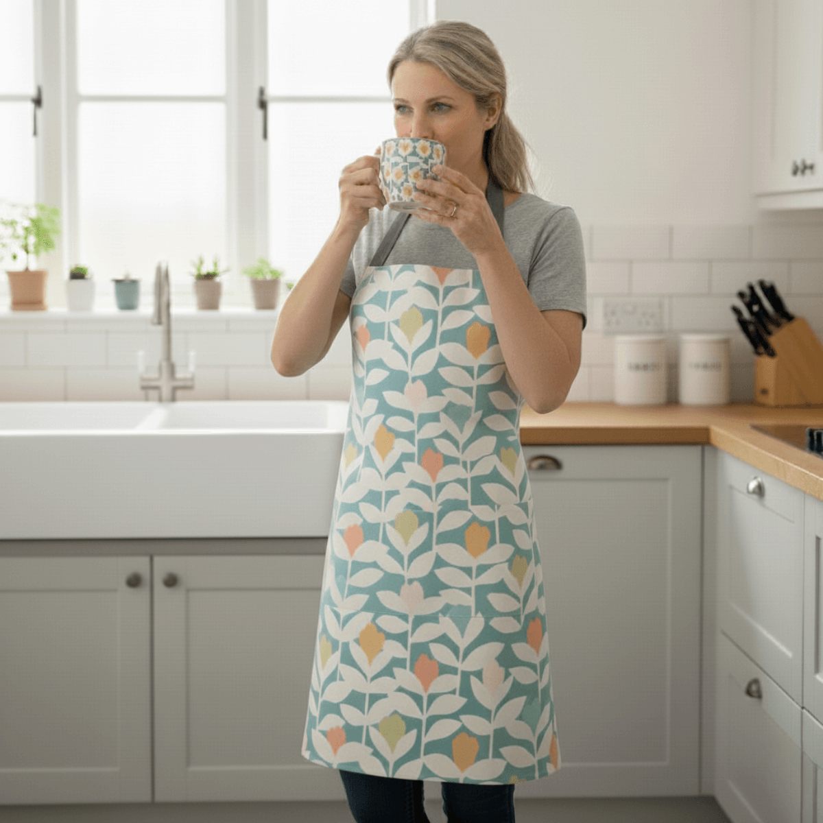 SCION PADUKKA TWILIGHT OILCLOTH APRON
