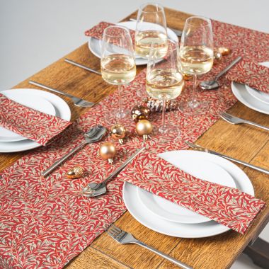 William Morris Willow Bough Crimson/Red 100% Cotton Fabric Table Runner