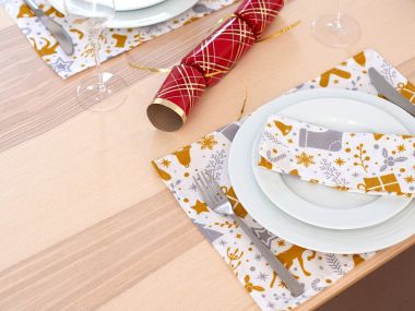 Gold & Silver Reindeers & Gifts Christmas Fabric Placemat