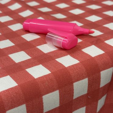 Red and White Traditional Gingham Oilcloth
