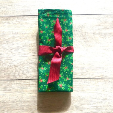Green & Red Christmas Holly 100% Cotton Fabric Napkin
